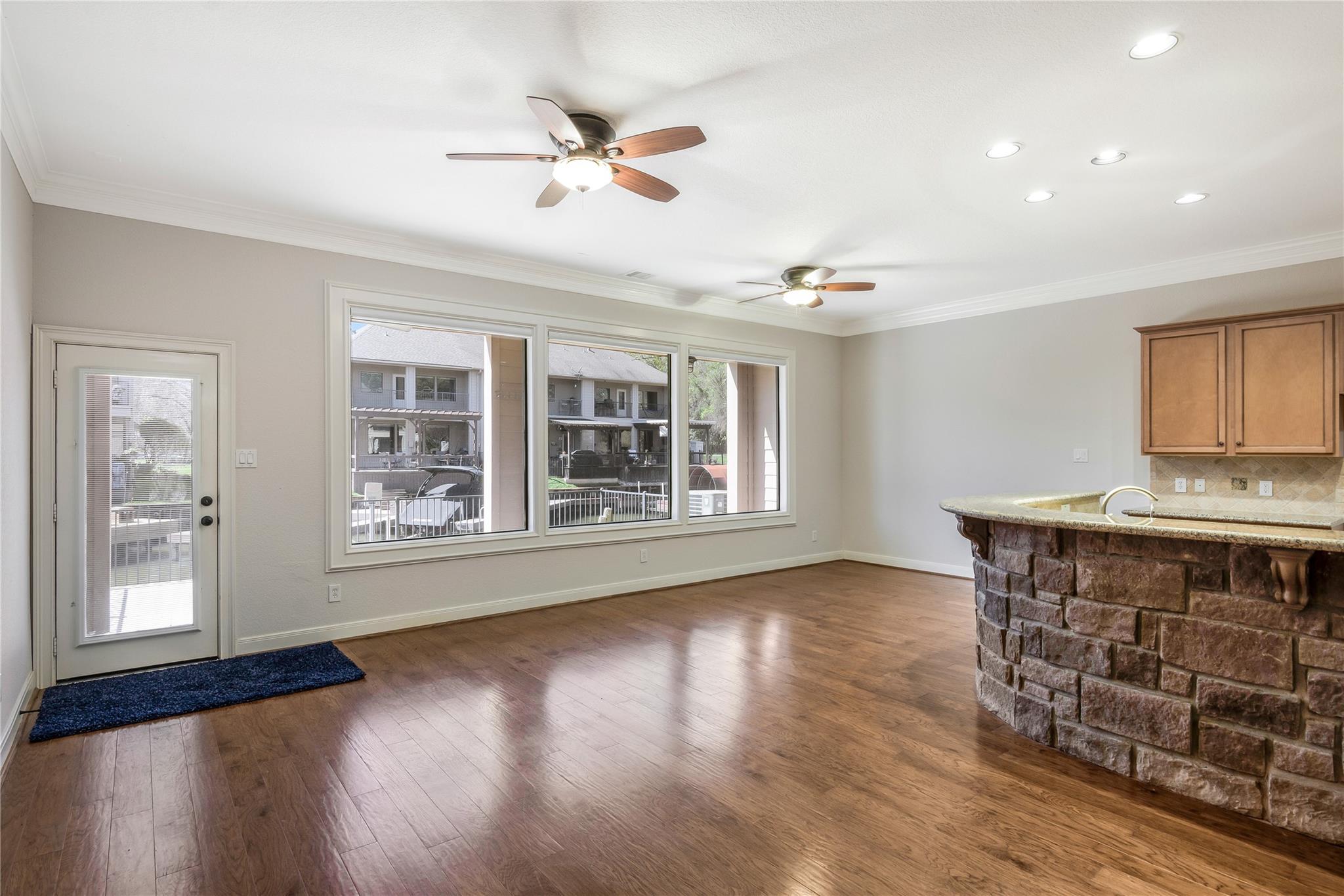 347 Old Aqua Landing E