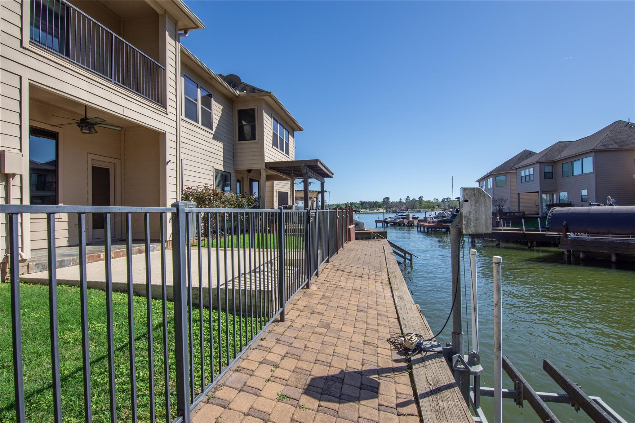 347 Old Aqua Landing E