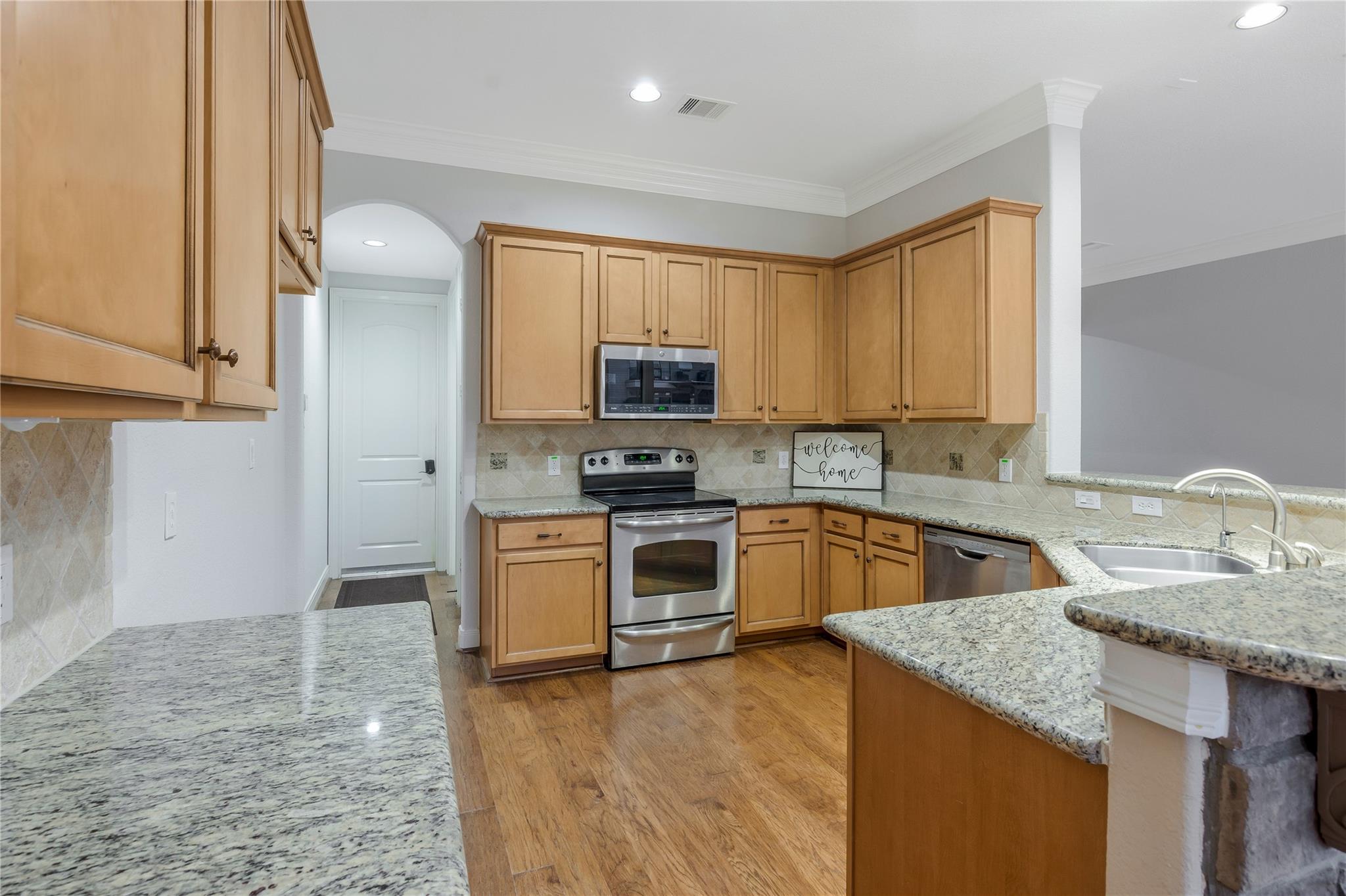 347 Old Aqua Landing E