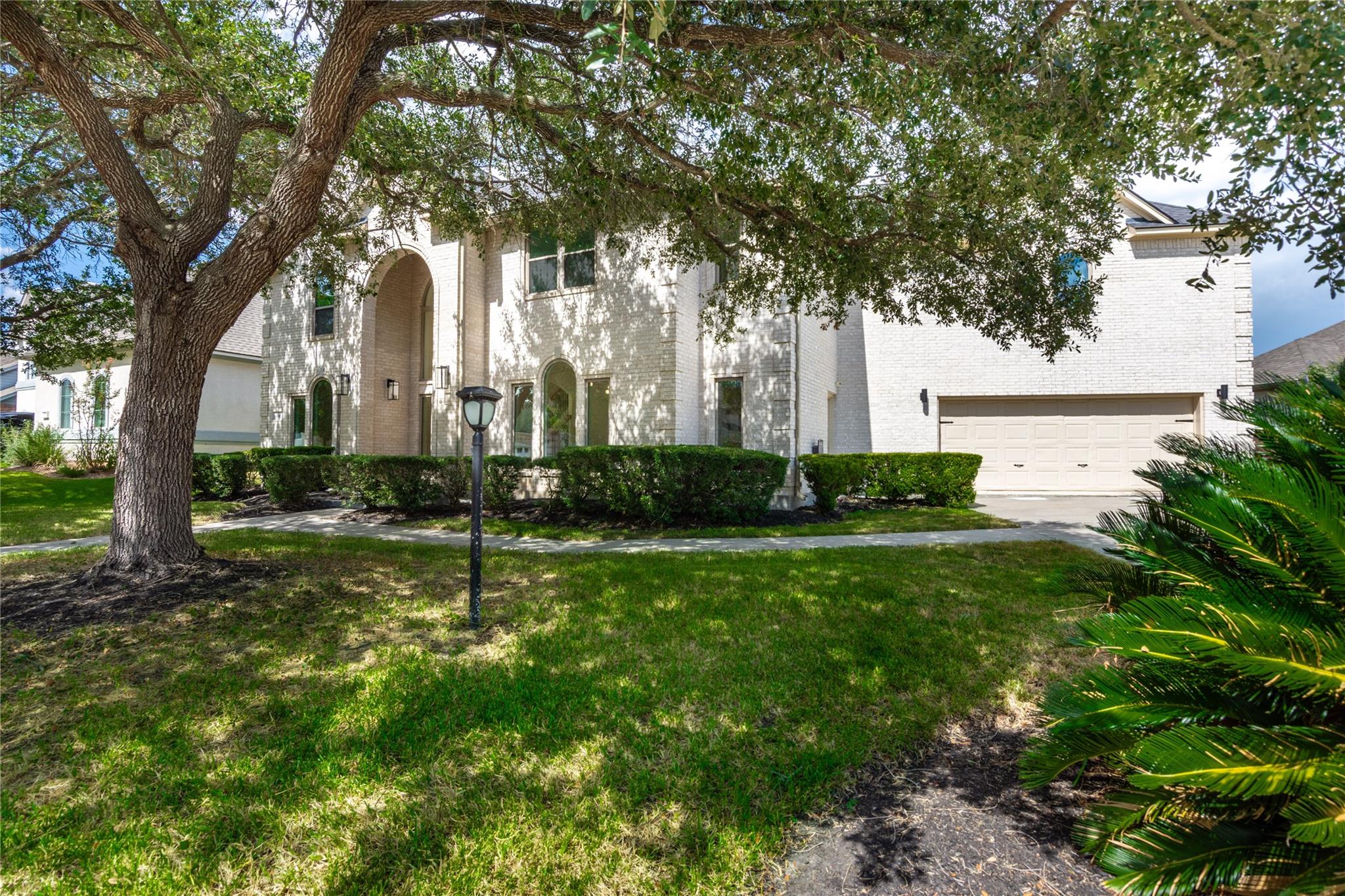686 Edgewood Drive
