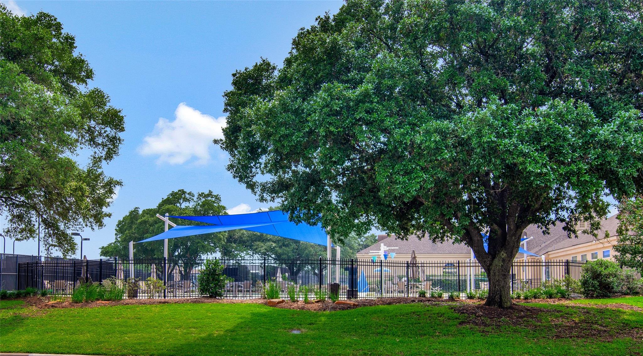 686 Edgewood Drive