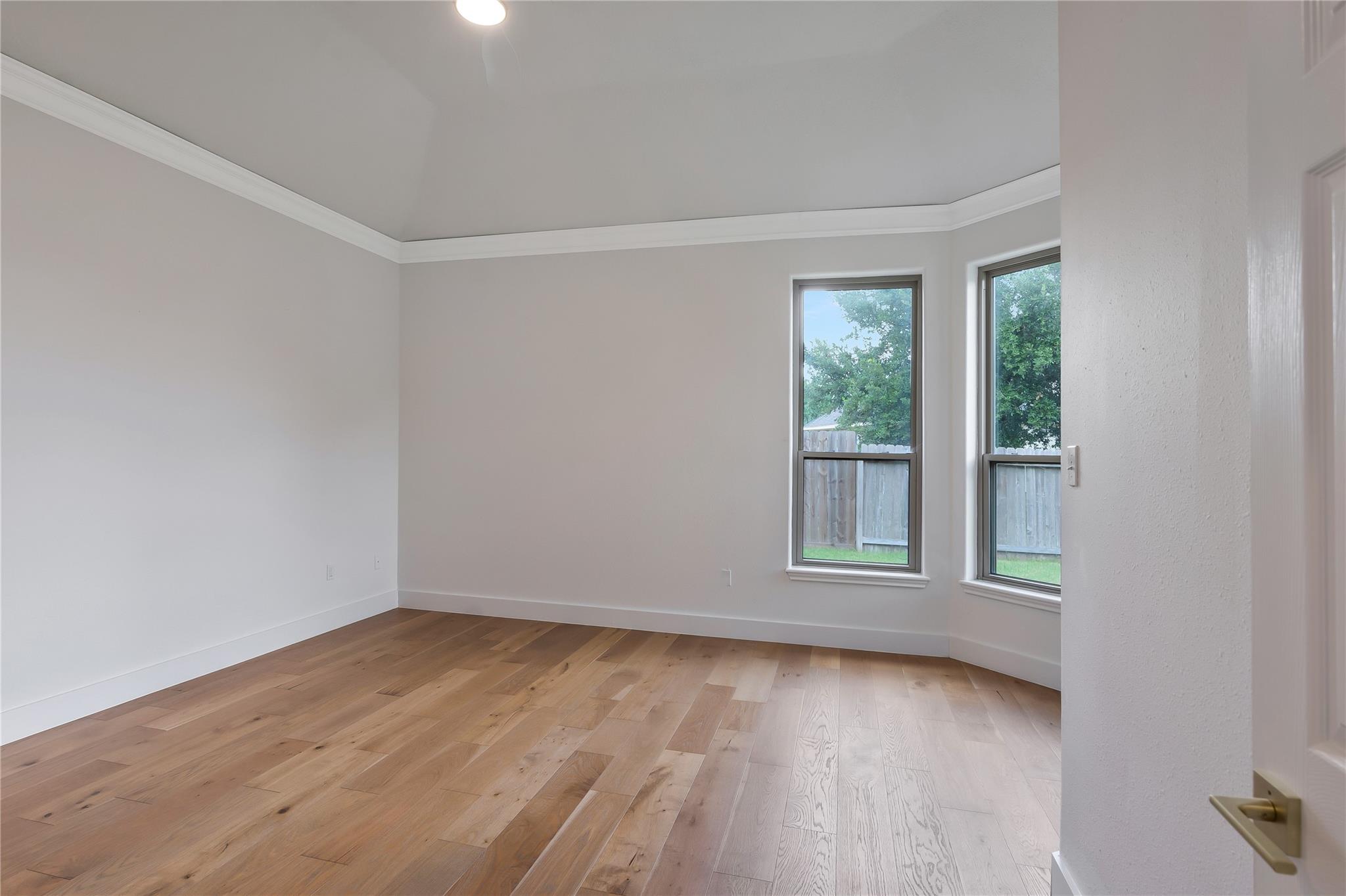 686 Edgewood Drive