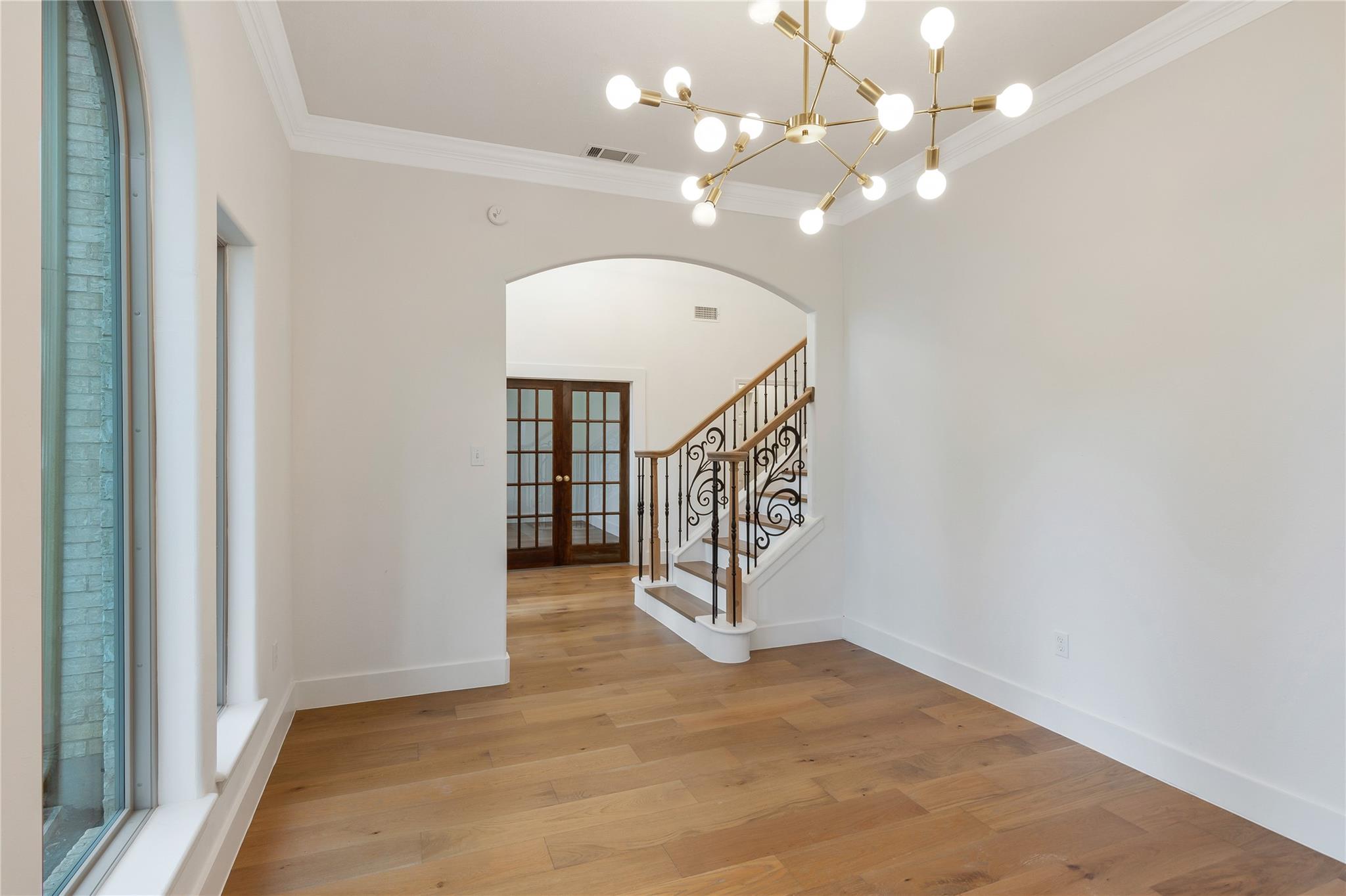 686 Edgewood Drive
