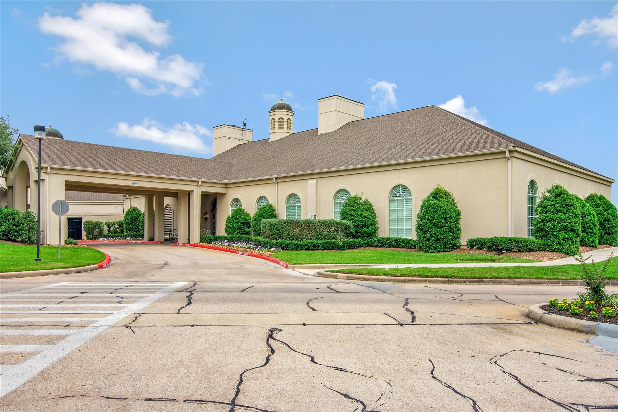 686 Edgewood Drive