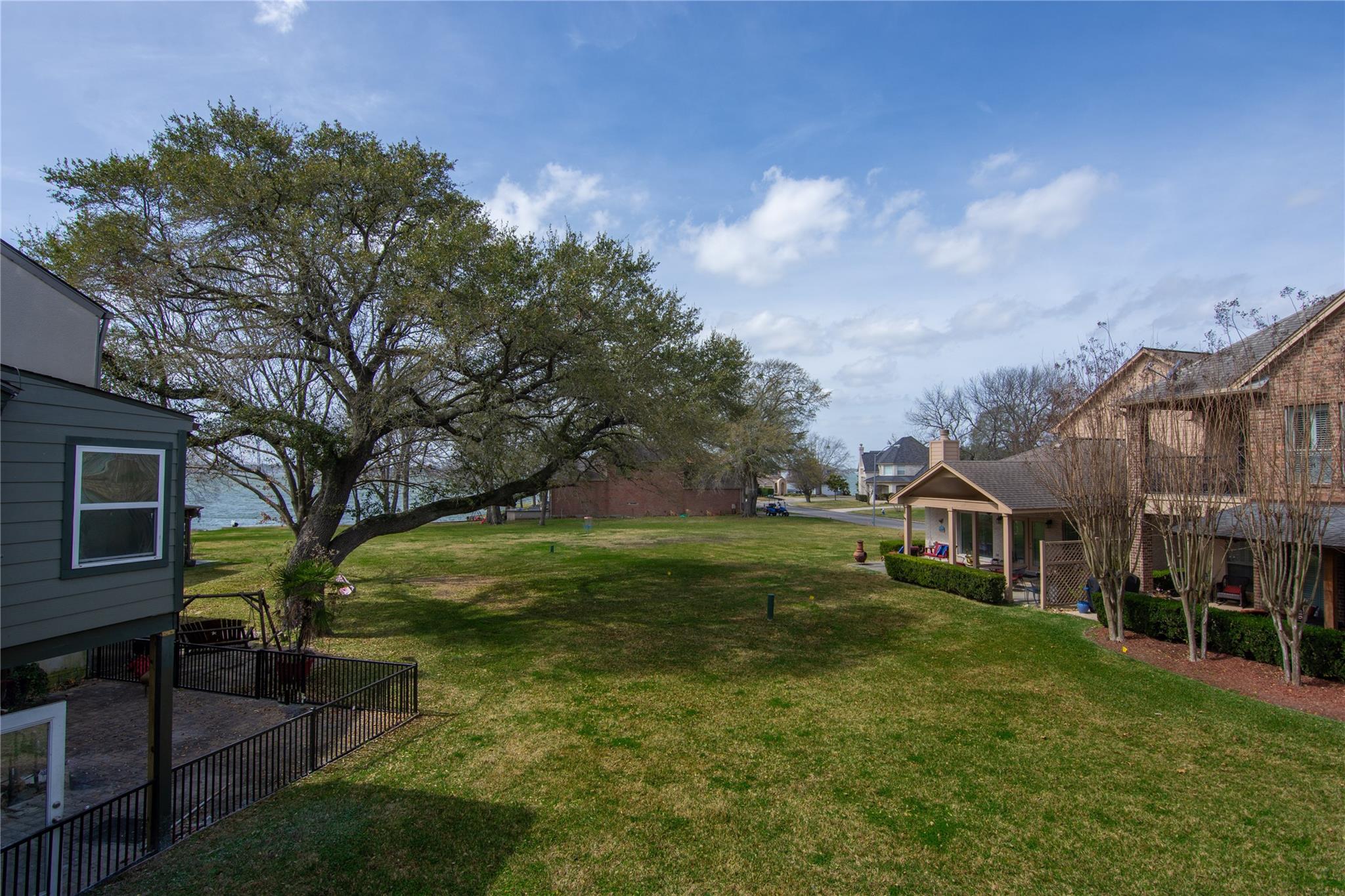 1926 Clipper Court