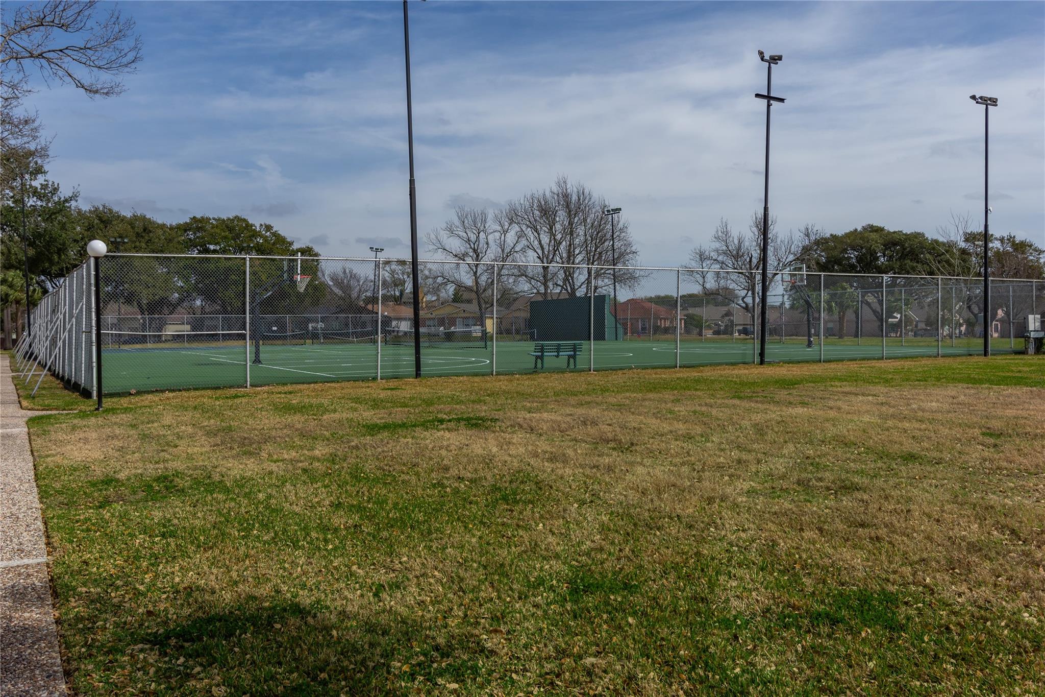 1926 Clipper Court
