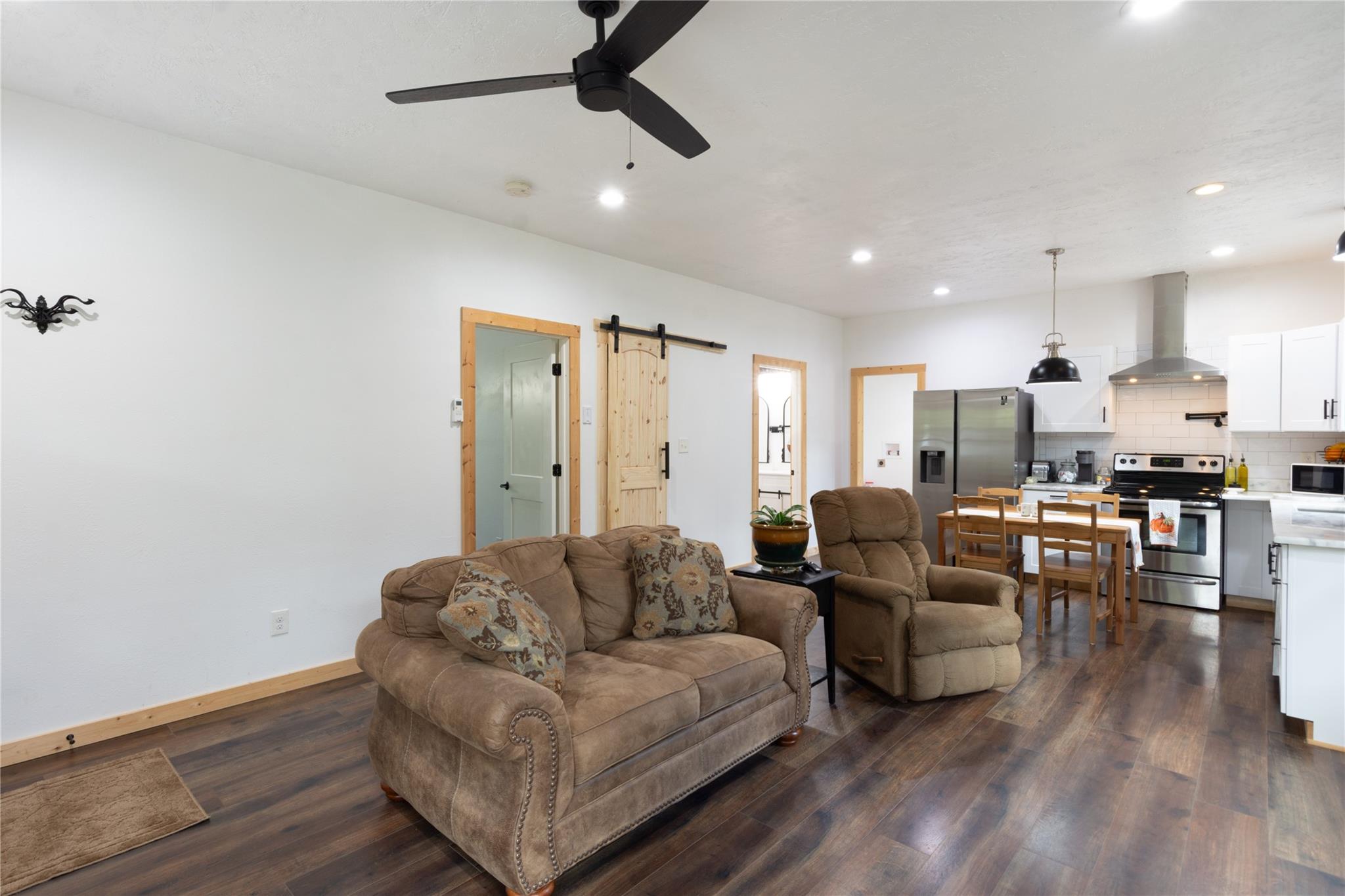 1080 Hill Road