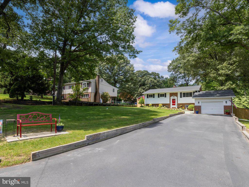 1823 Cedar Dr