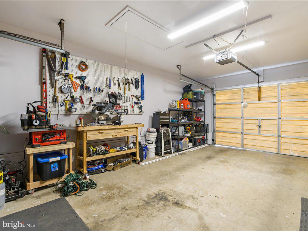 1823 Cedar Dr