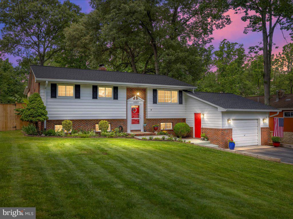 1823 Cedar Dr