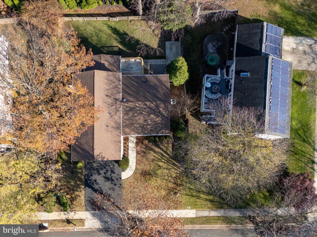 1733 Friar Ct