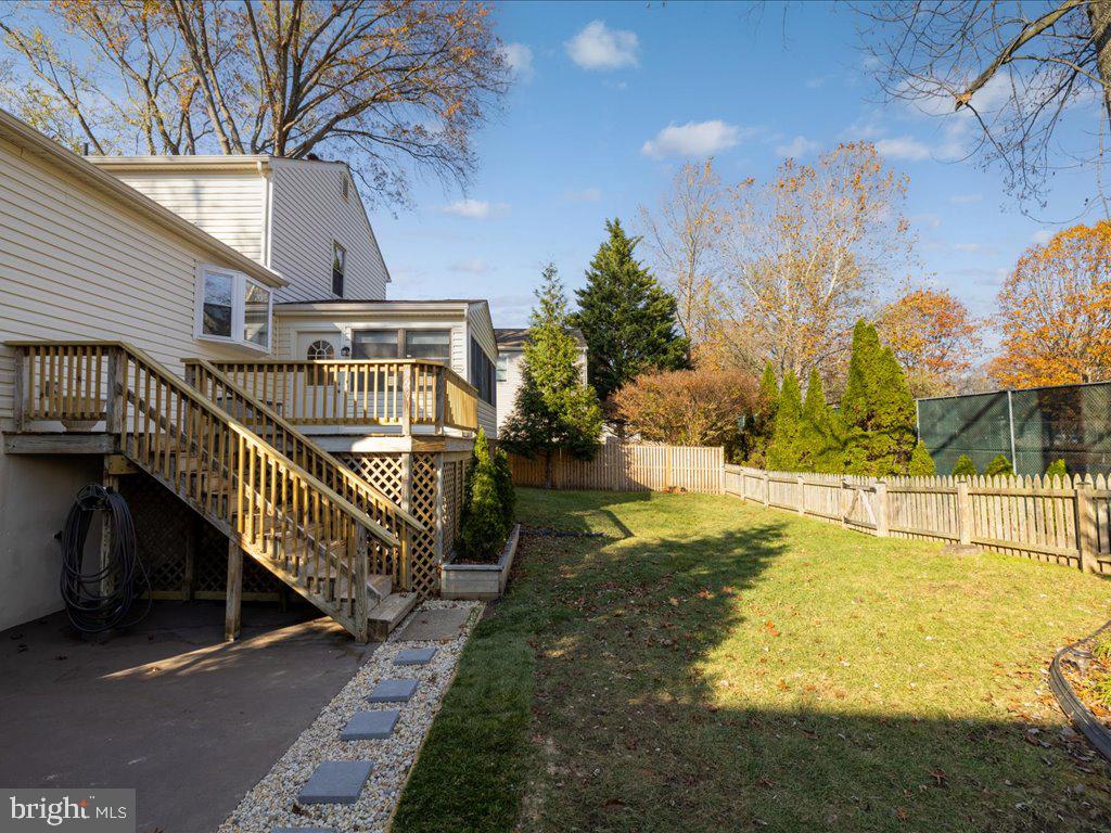 1733 Friar Ct