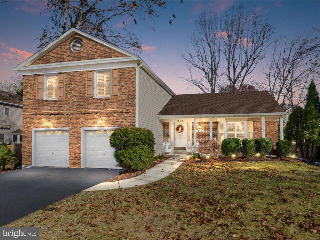 1733 Friar Ct