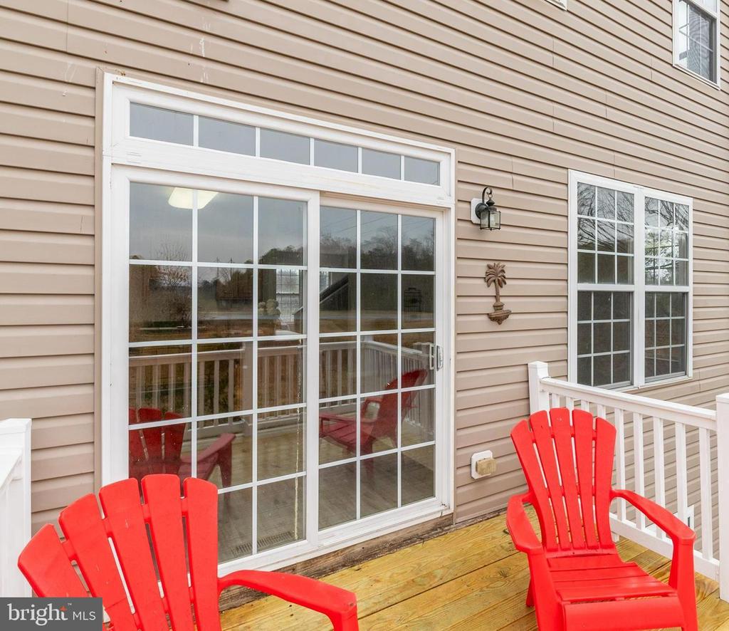 1915 Blue Heron Dr