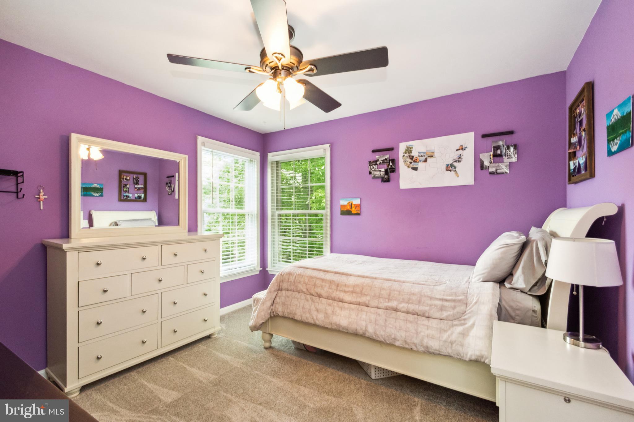 1060 Harbor Ct