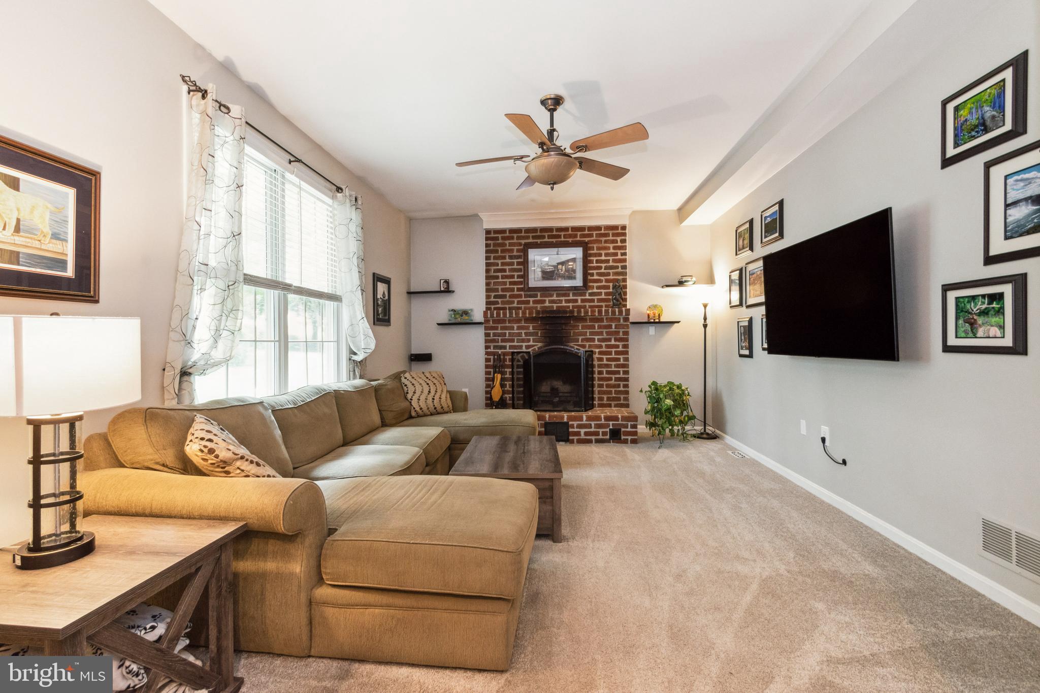 1060 Harbor Ct