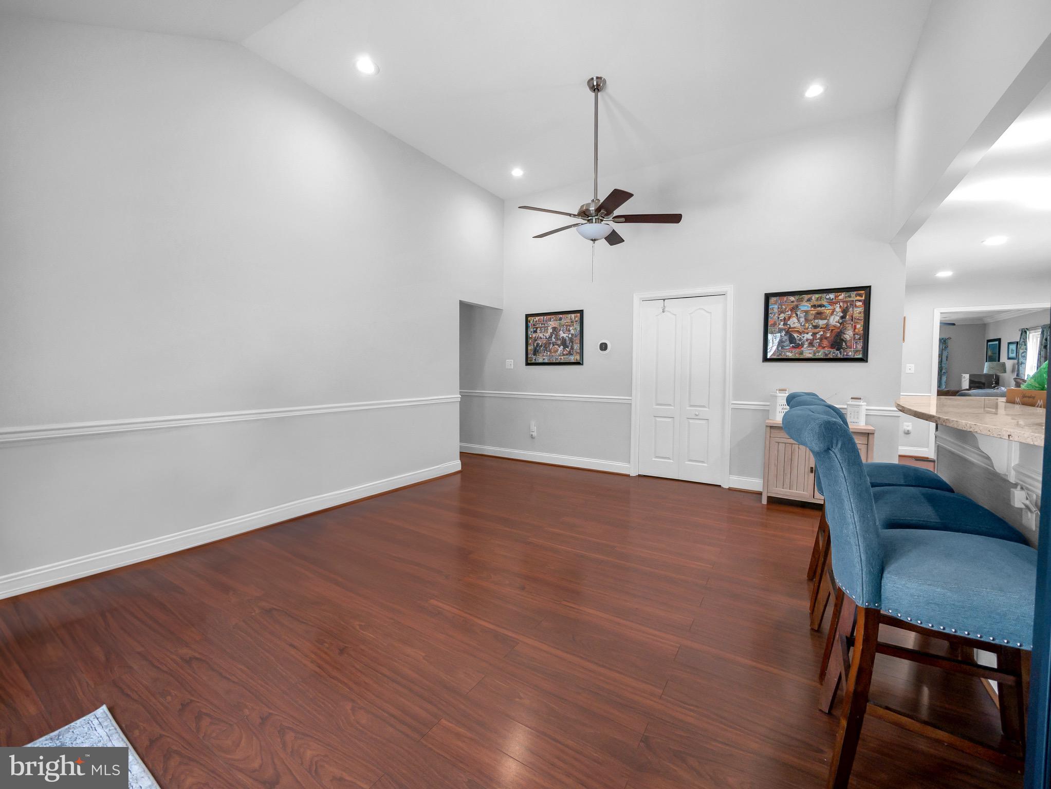 1612 Portland Ln