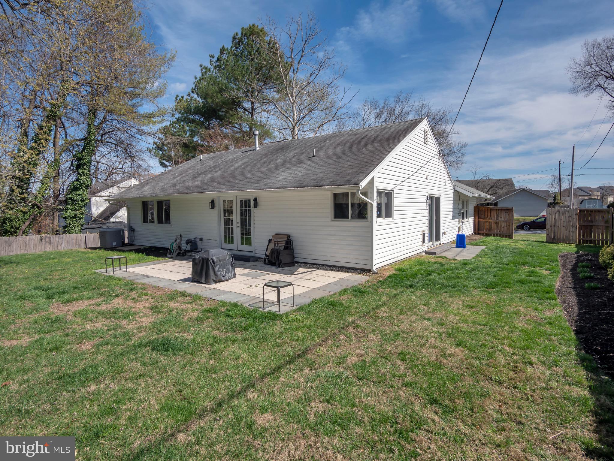 1612 Portland Ln