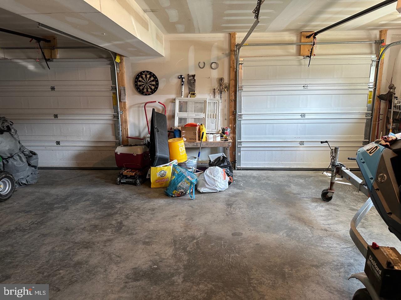 4141 Main St
