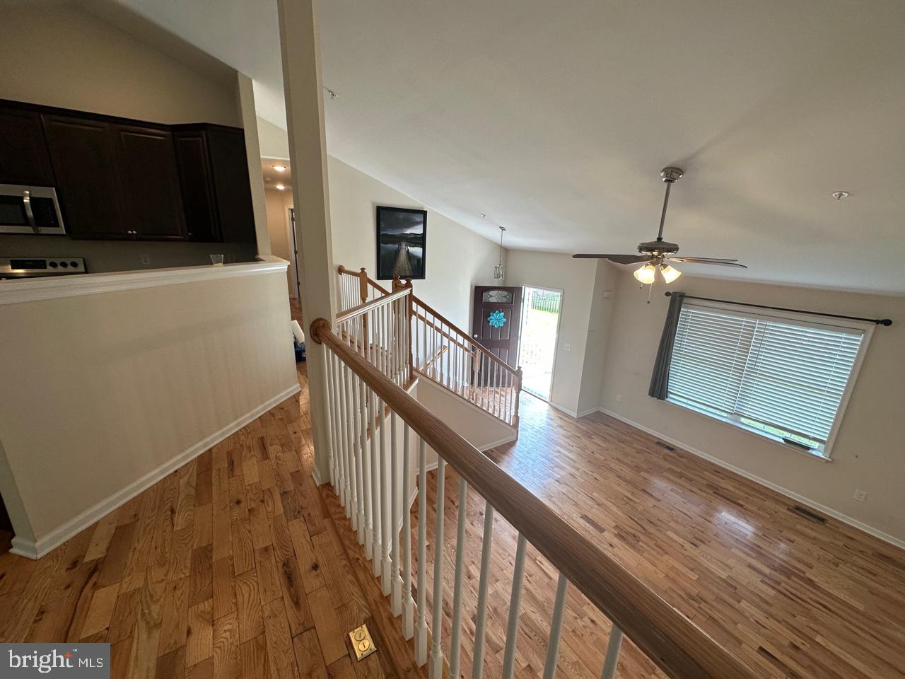 4141 Main St