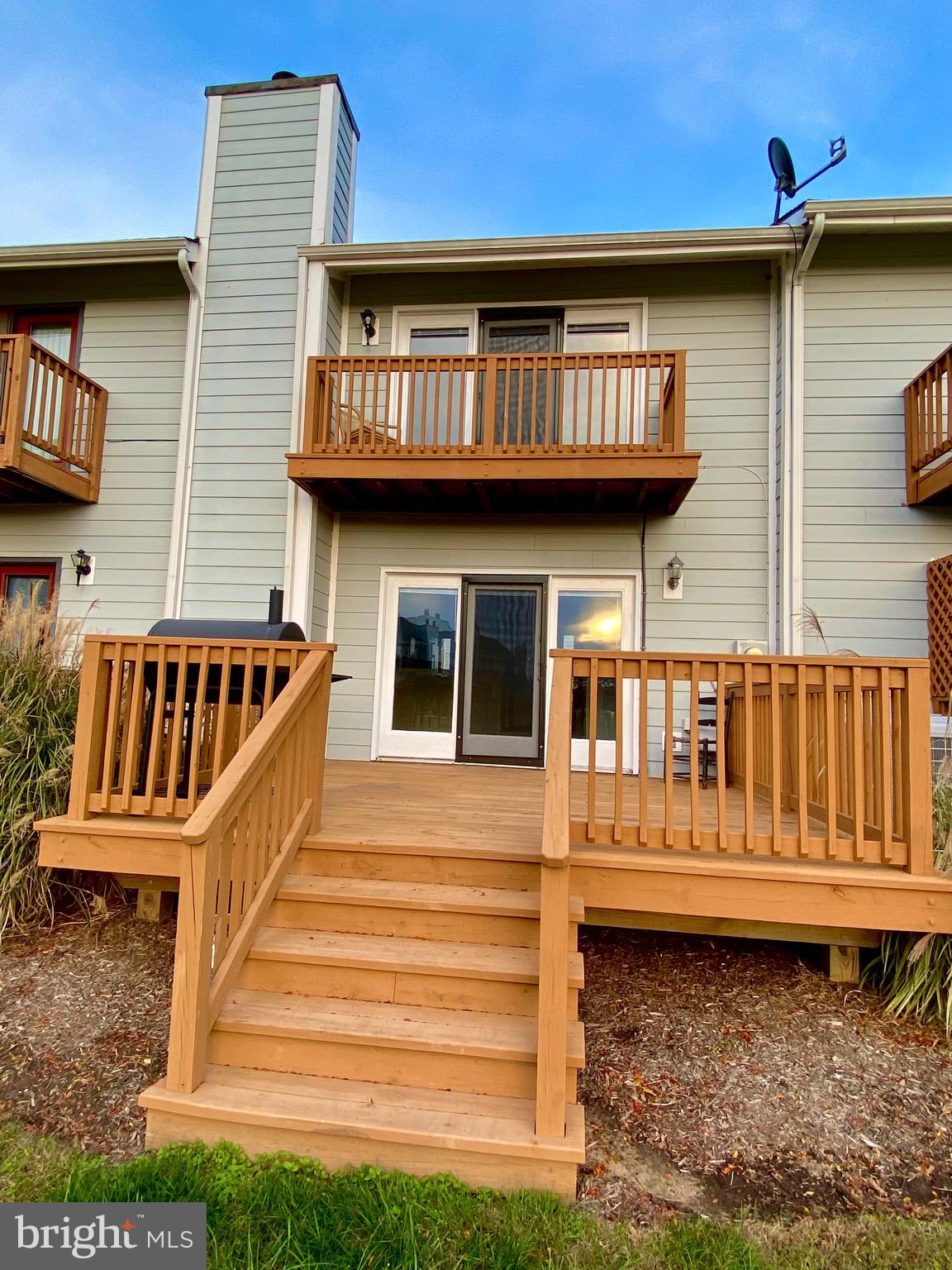 802 MARION QUIMBY DR