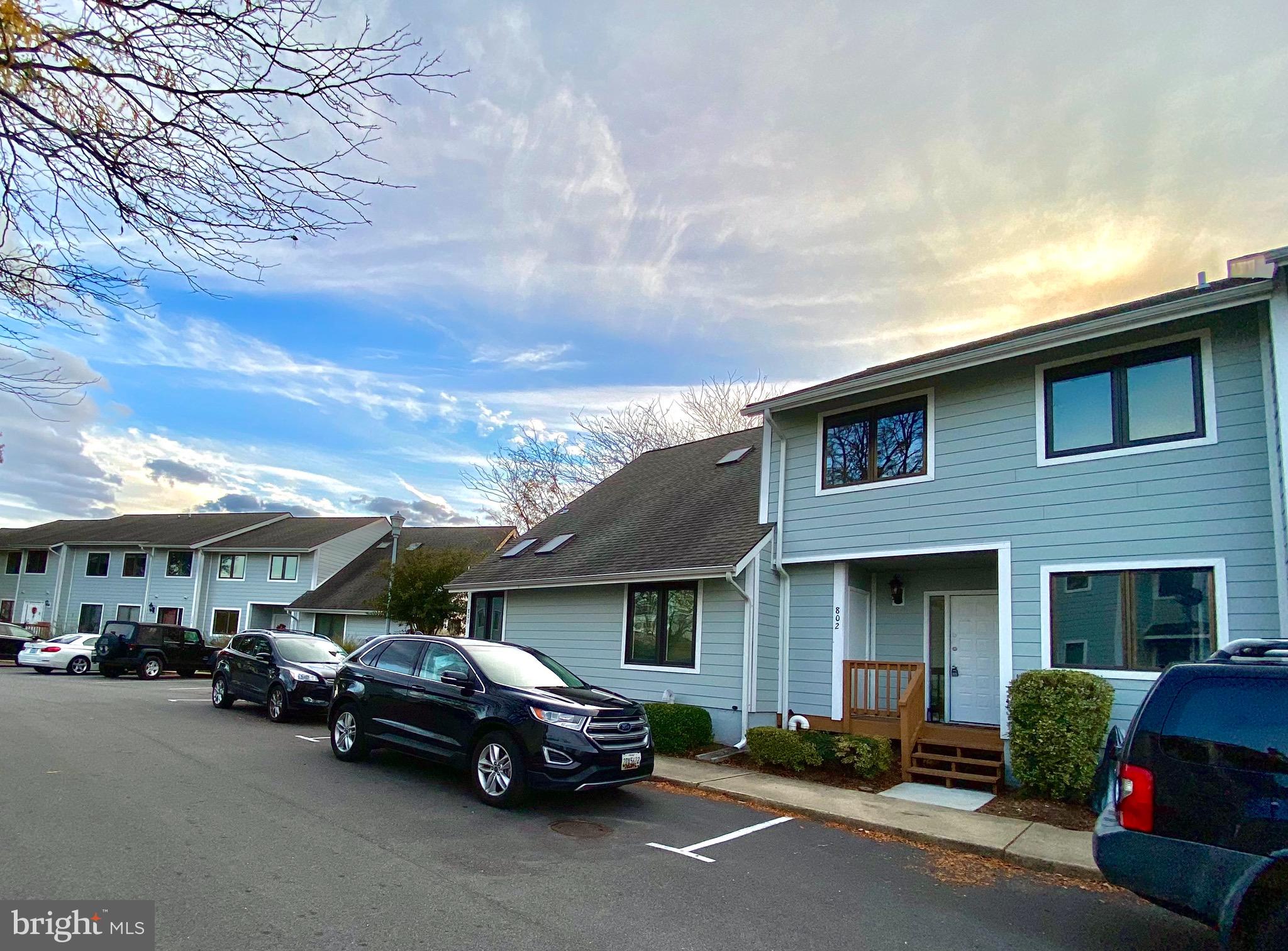 802 MARION QUIMBY DR