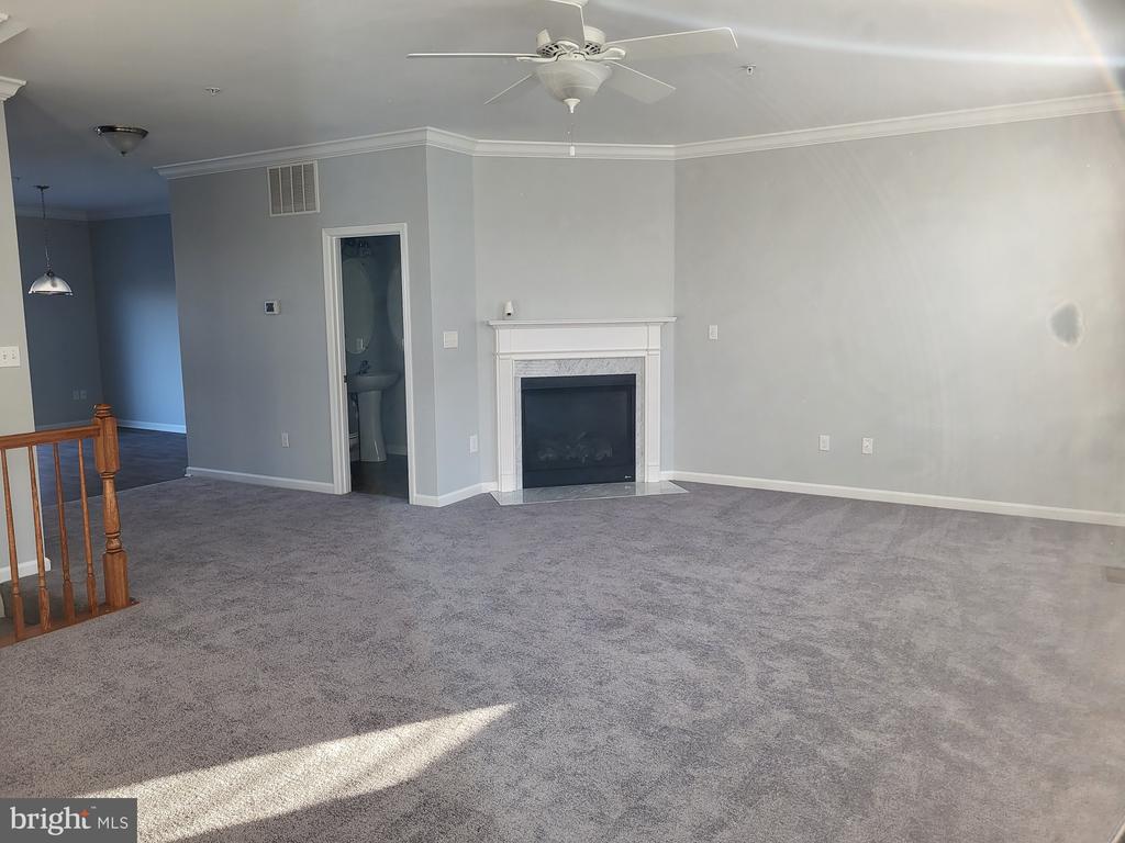 115 ANTHONY LN