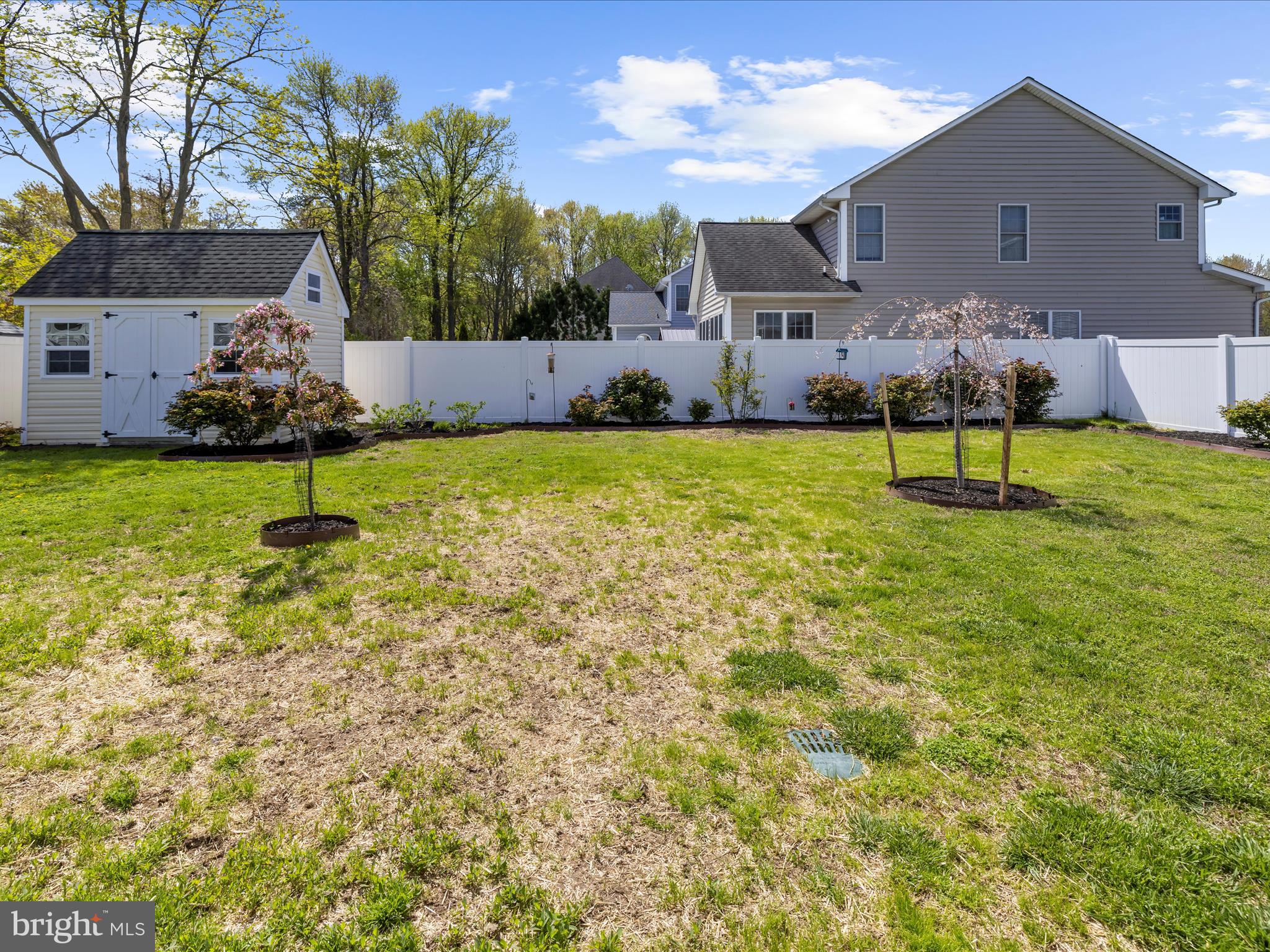 1121 Old Love Point Rd