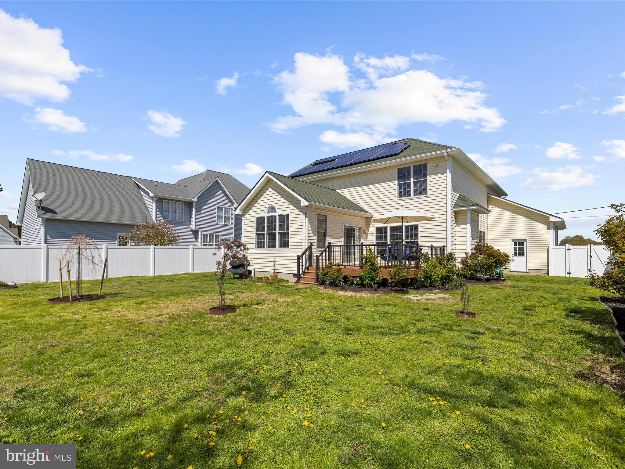 1121 Old Love Point Rd
