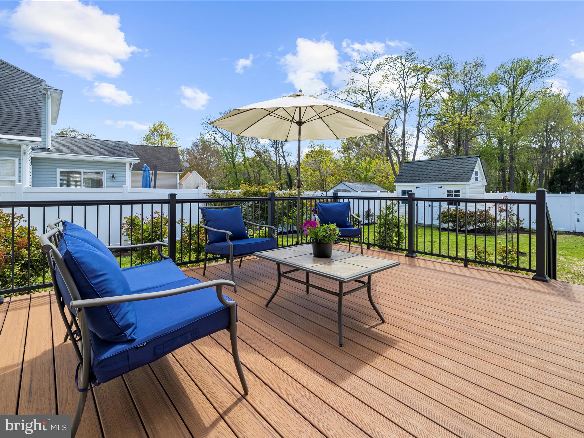 1121 Old Love Point Rd