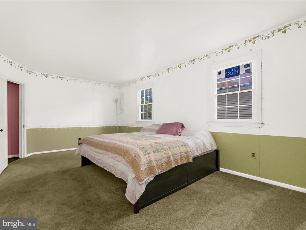 306 Queen Anne Rd