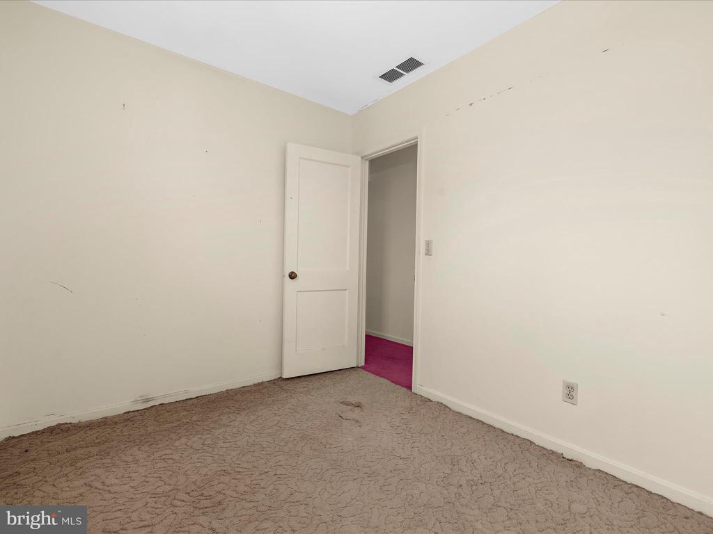 306 Queen Anne Rd
