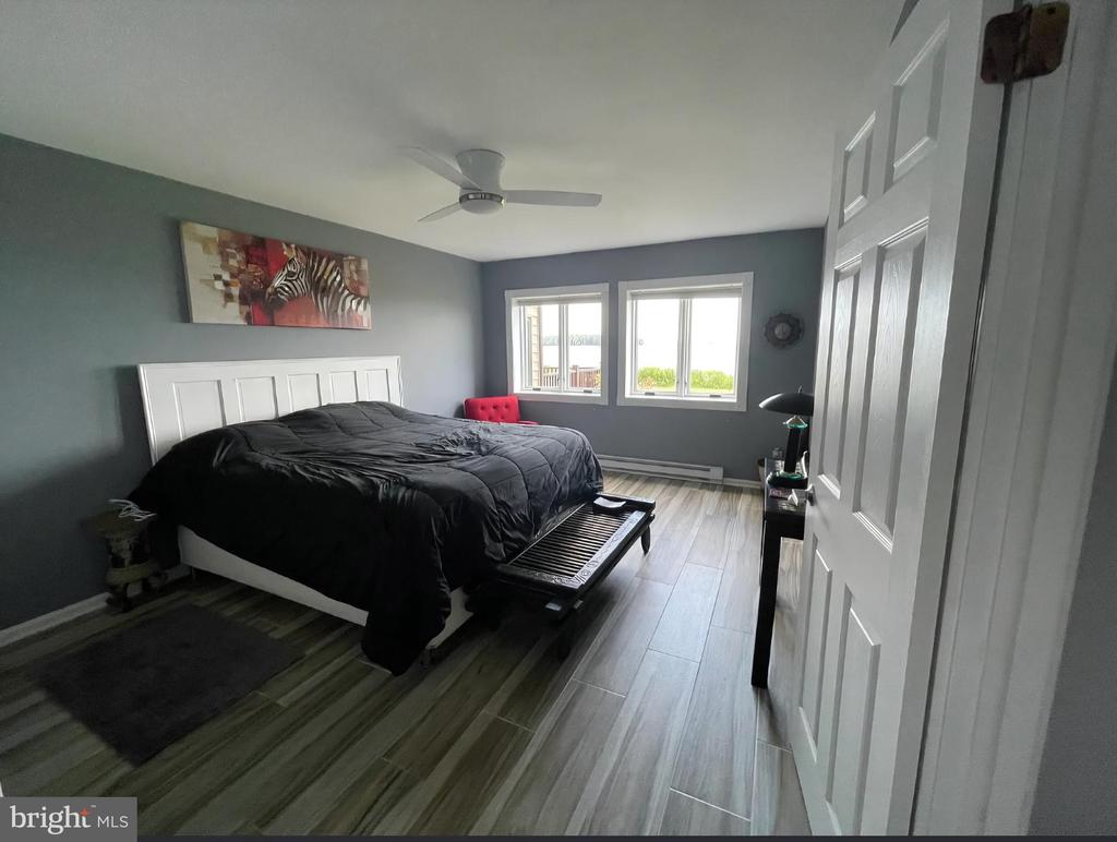 305 SWAN COVE LANE