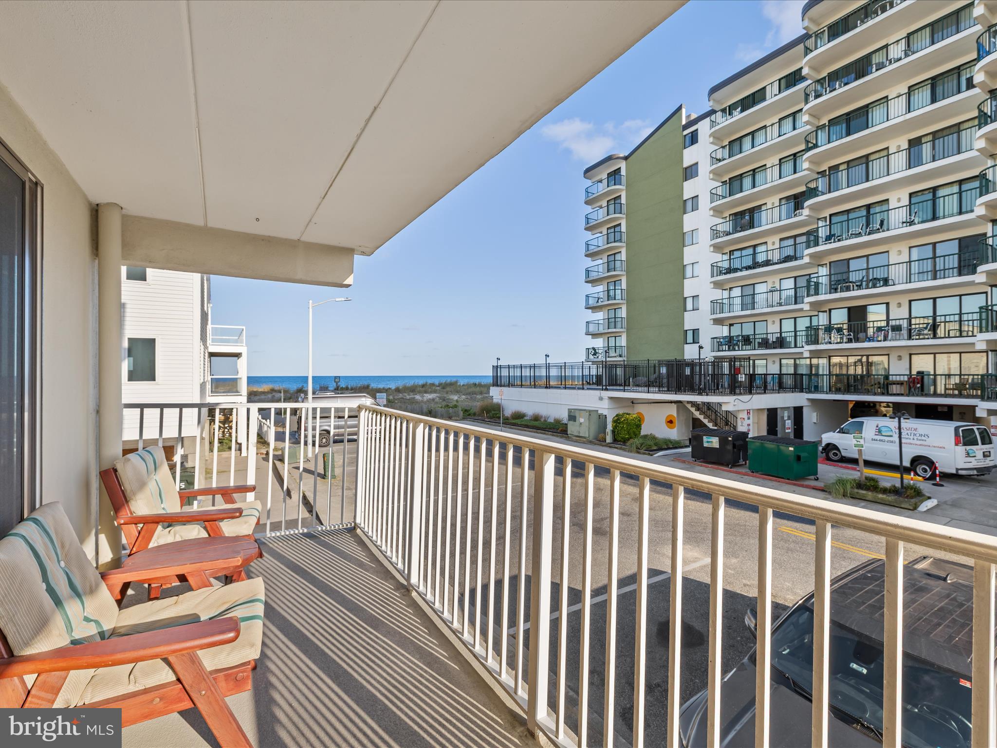 8 35th St #101