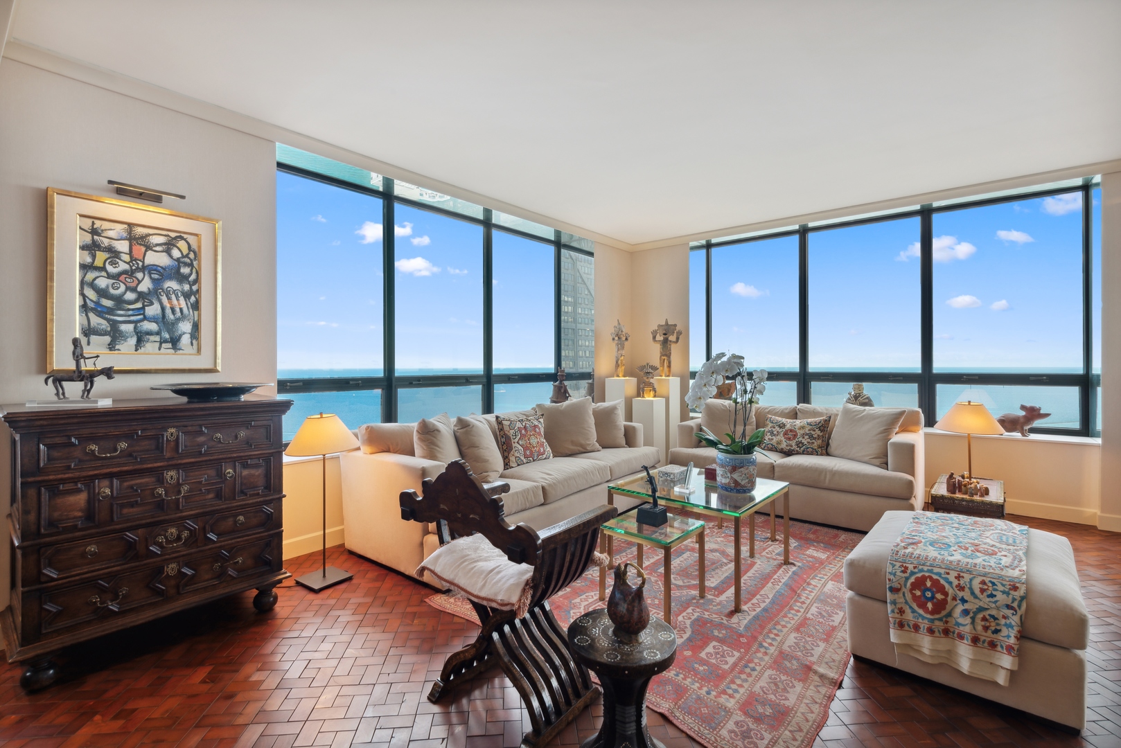 180 E PEARSON Street Unit: 5503