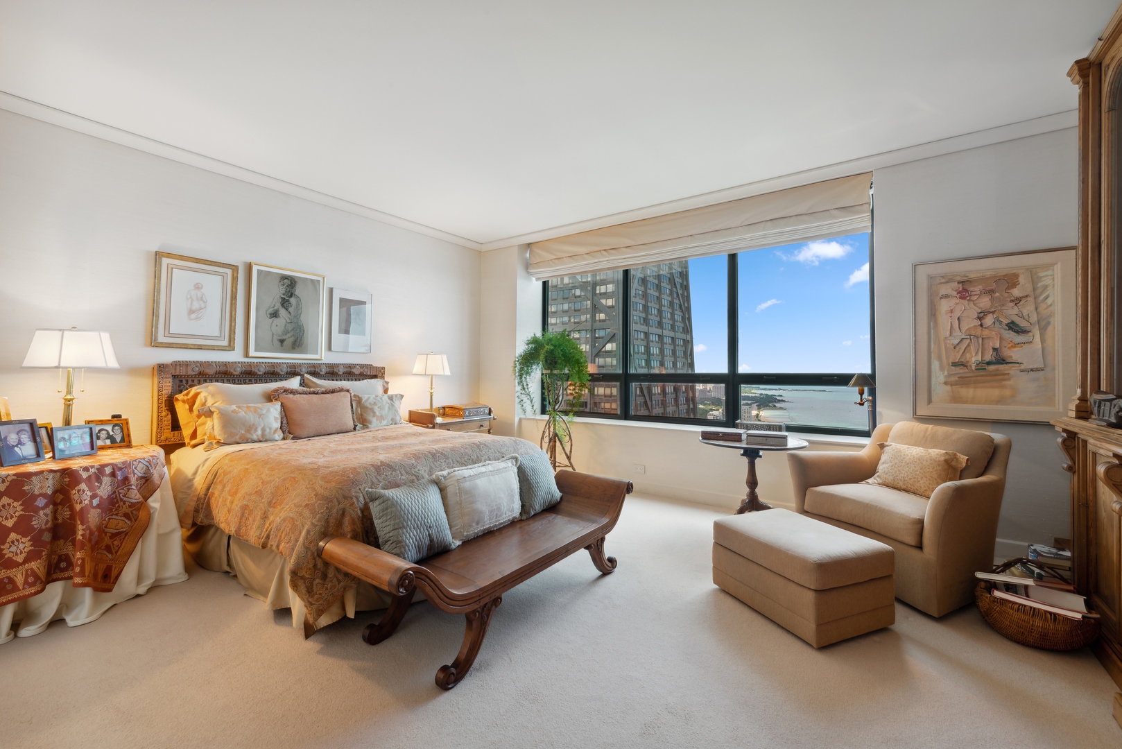 180 E PEARSON Street Unit: 5503