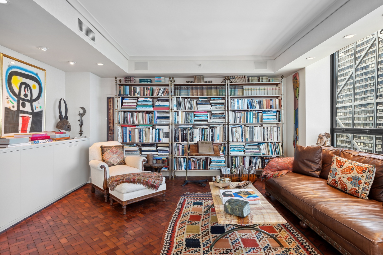 180 E PEARSON Street Unit: 5503