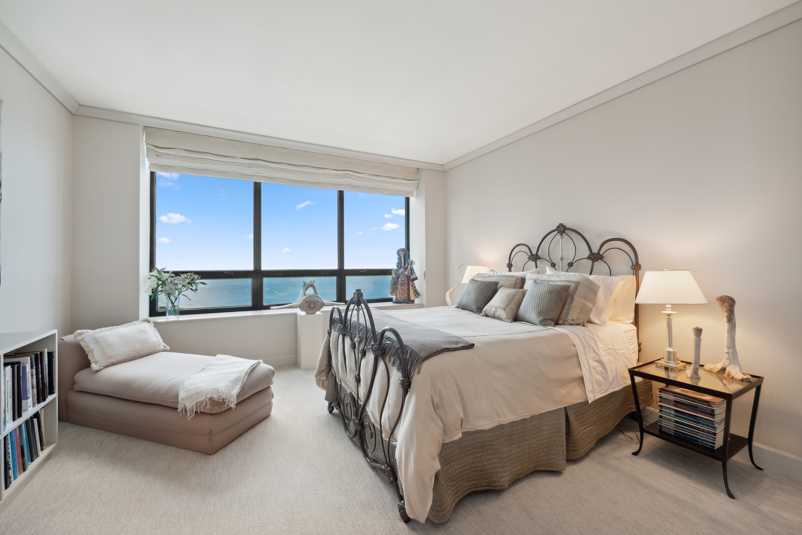 180 E PEARSON Street Unit: 5503