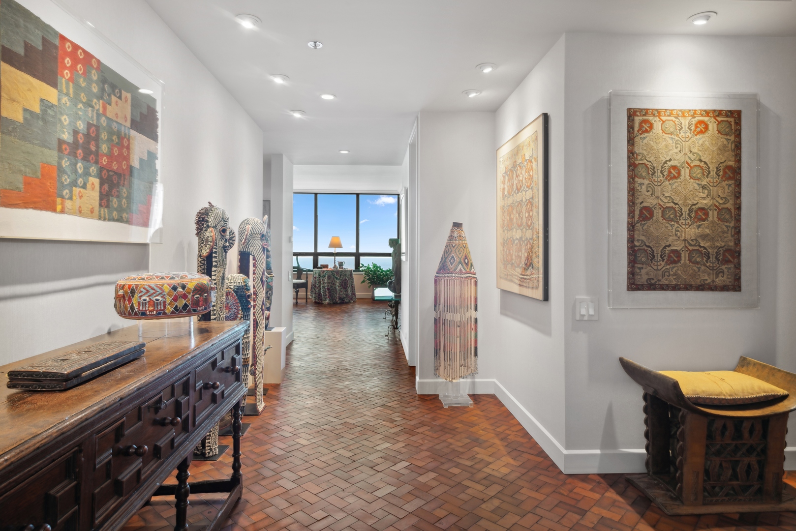 180 E PEARSON Street Unit: 5503