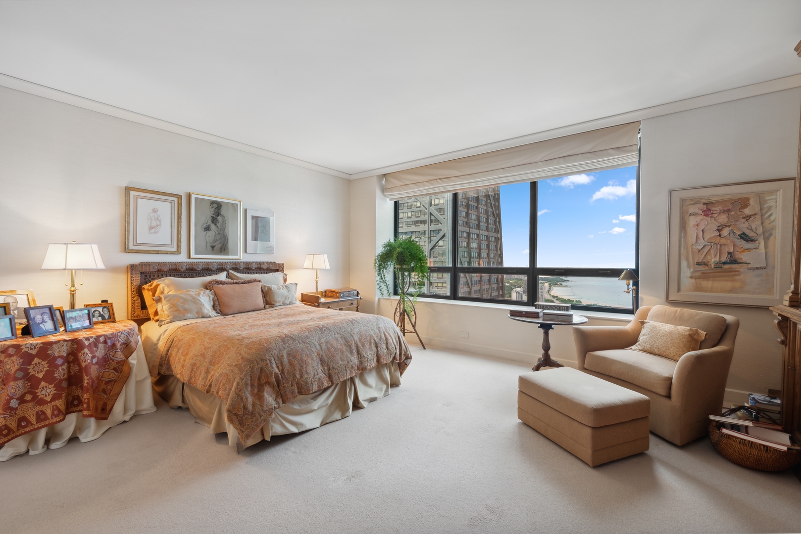 180 E PEARSON Street Unit: 5503