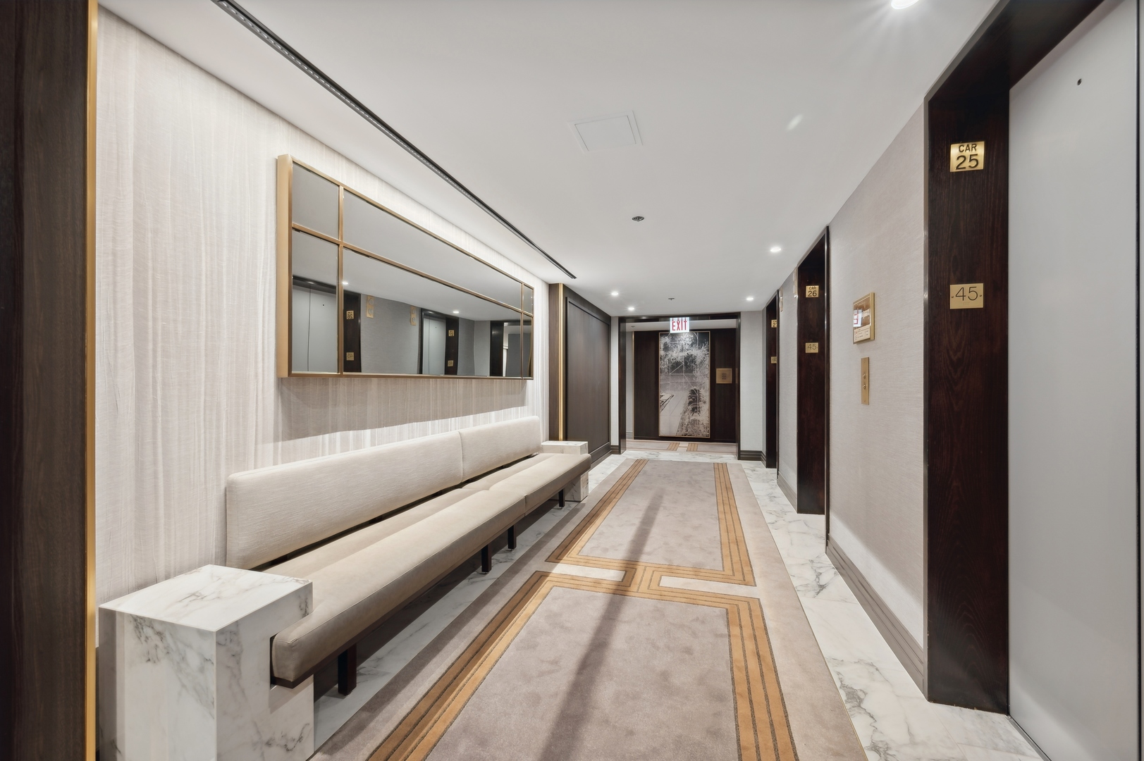 180 E PEARSON Street Unit: 5805