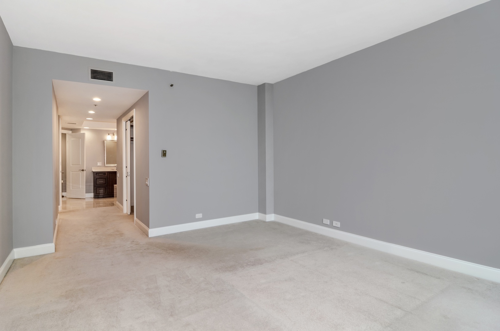 180 E Pearson Street Unit: 3302