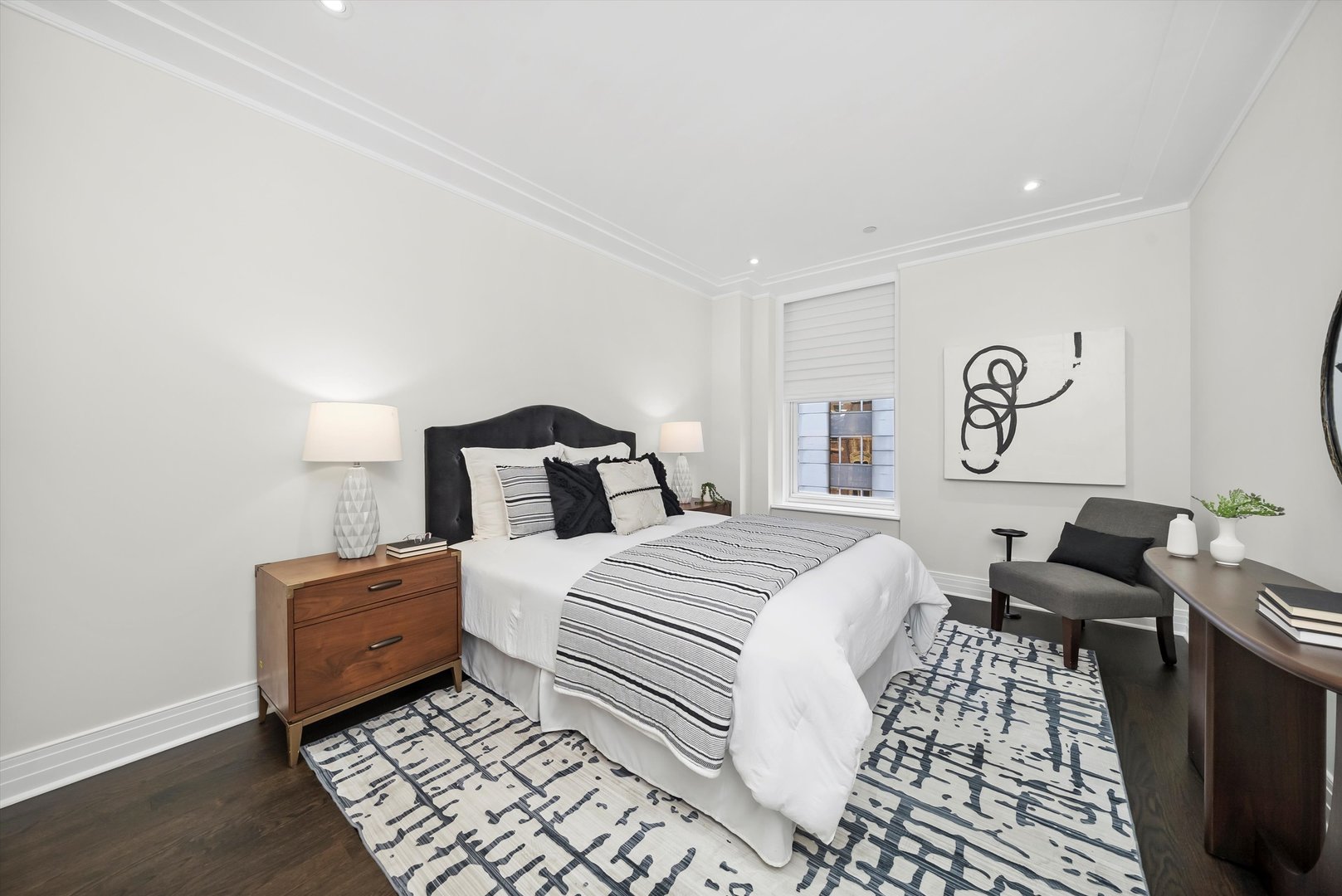 159 E Walton Place Unit: 12C