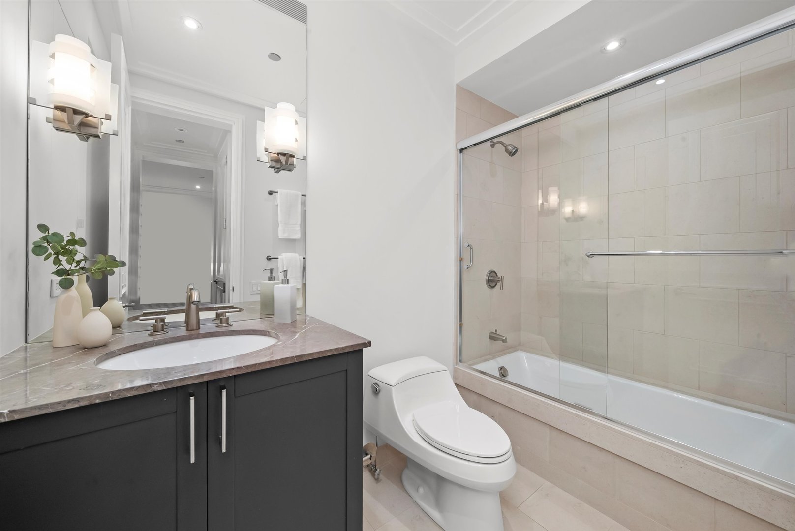 159 E Walton Place Unit: 12C
