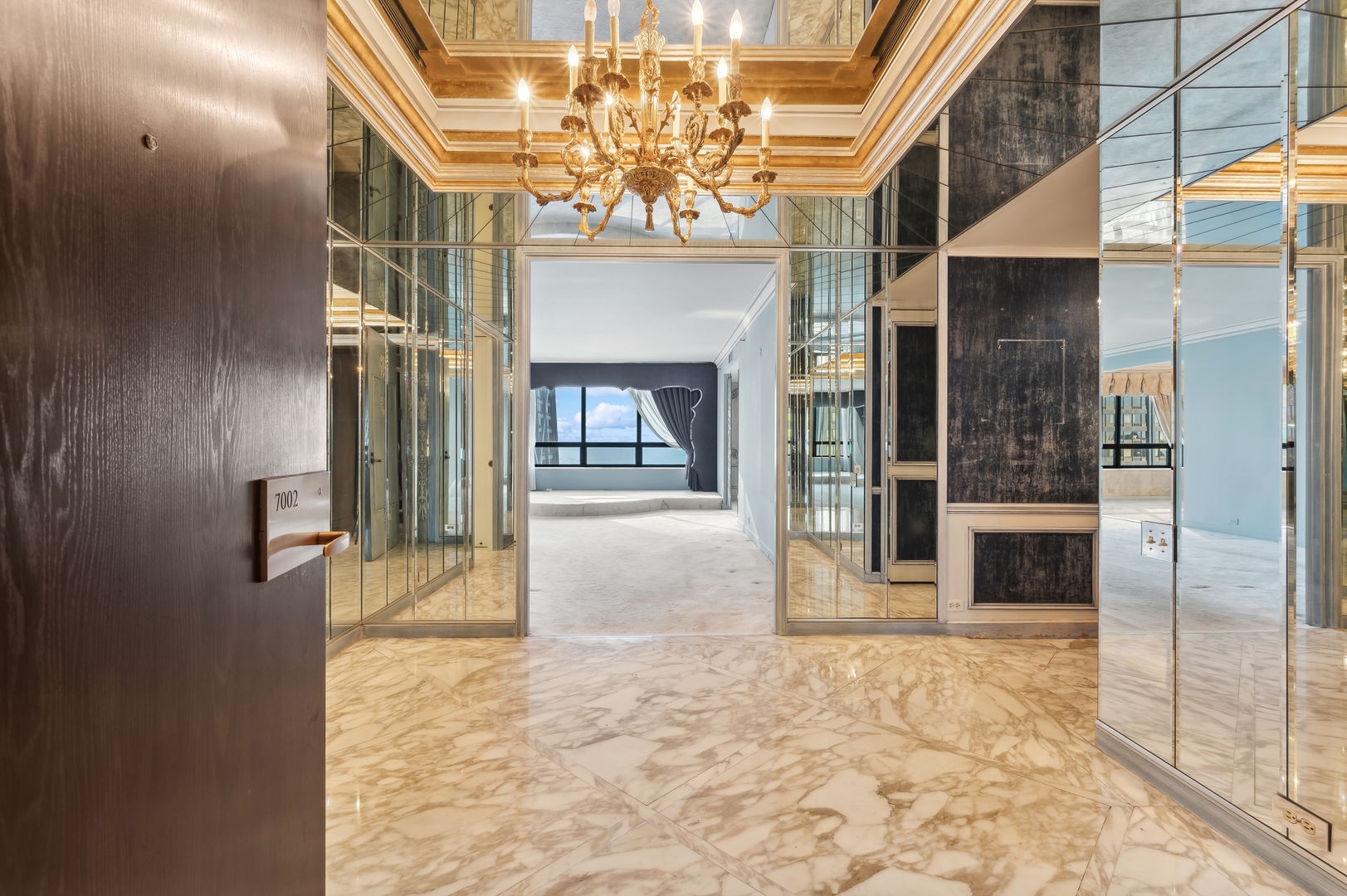 180 E PEARSON Street Unit: 7002