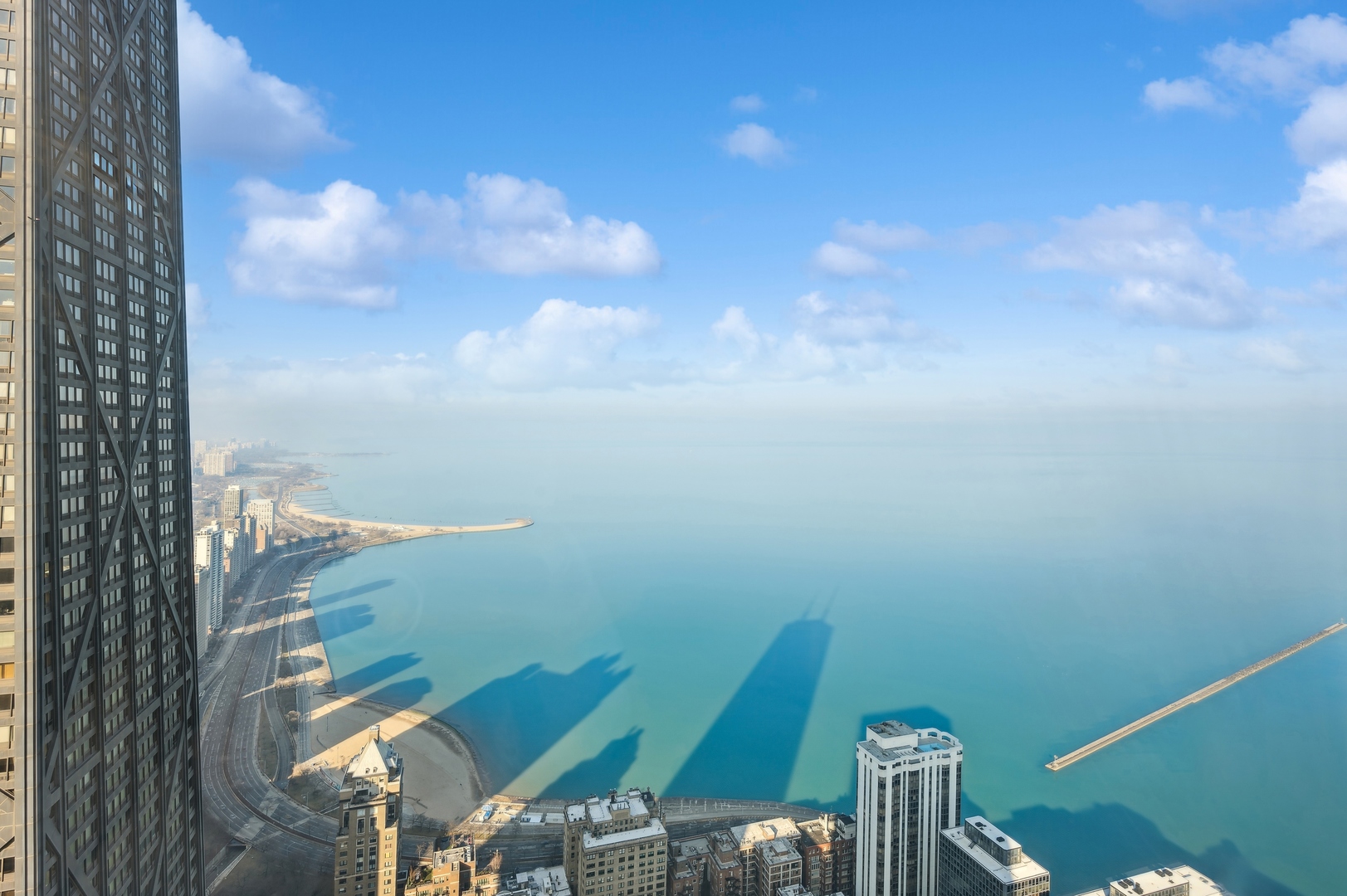 180 E PEARSON Street Unit: 7002