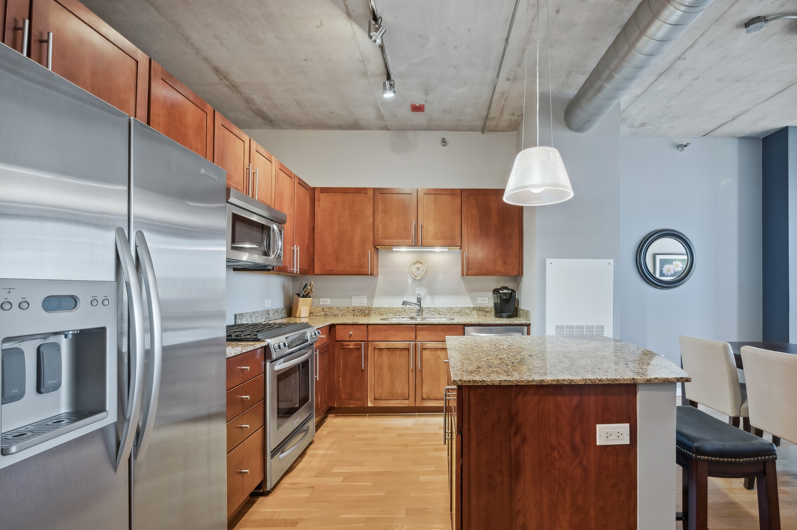 720 N Larrabee Street Unit: 1112