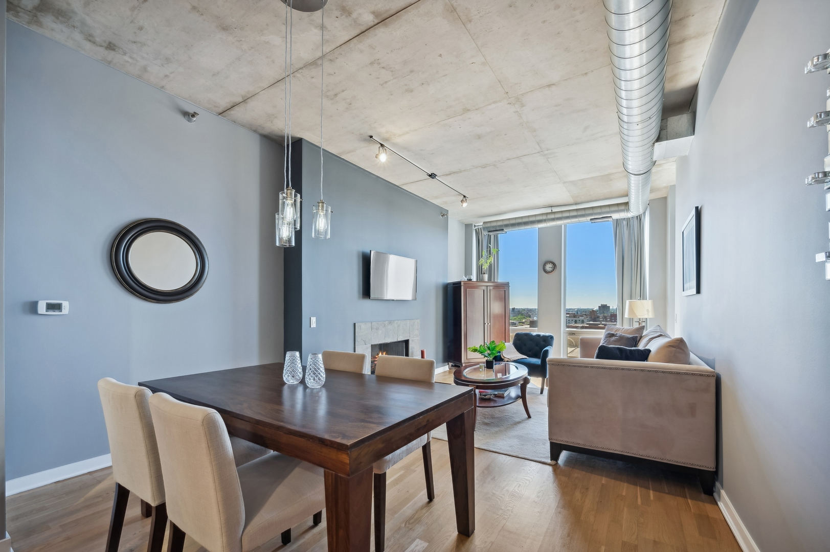 720 N Larrabee Street Unit: 1112