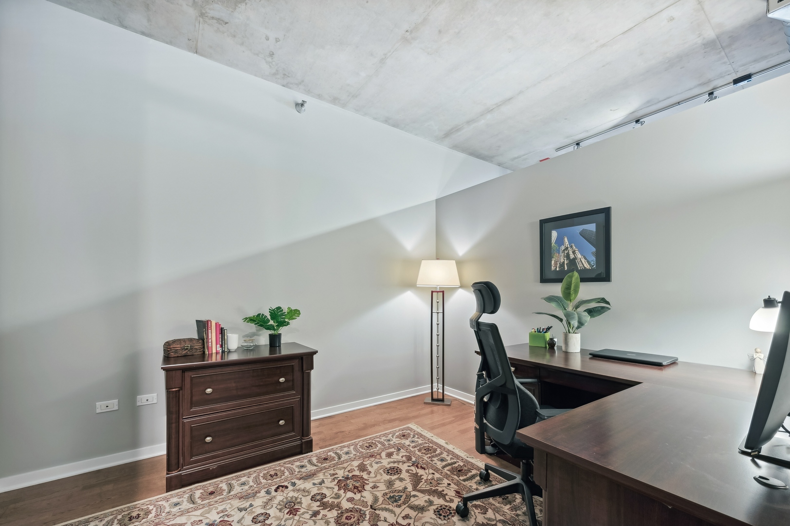 720 N Larrabee Street Unit: 1112