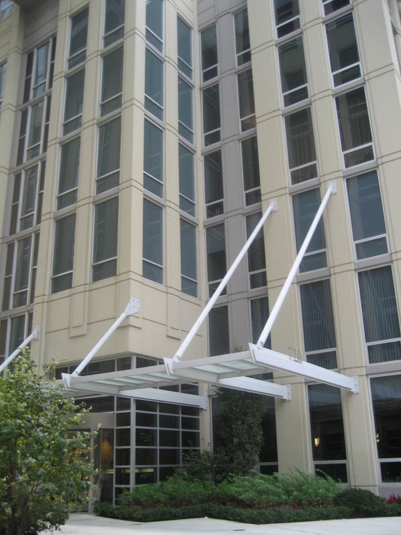 720 N Larrabee Street Unit: 1112